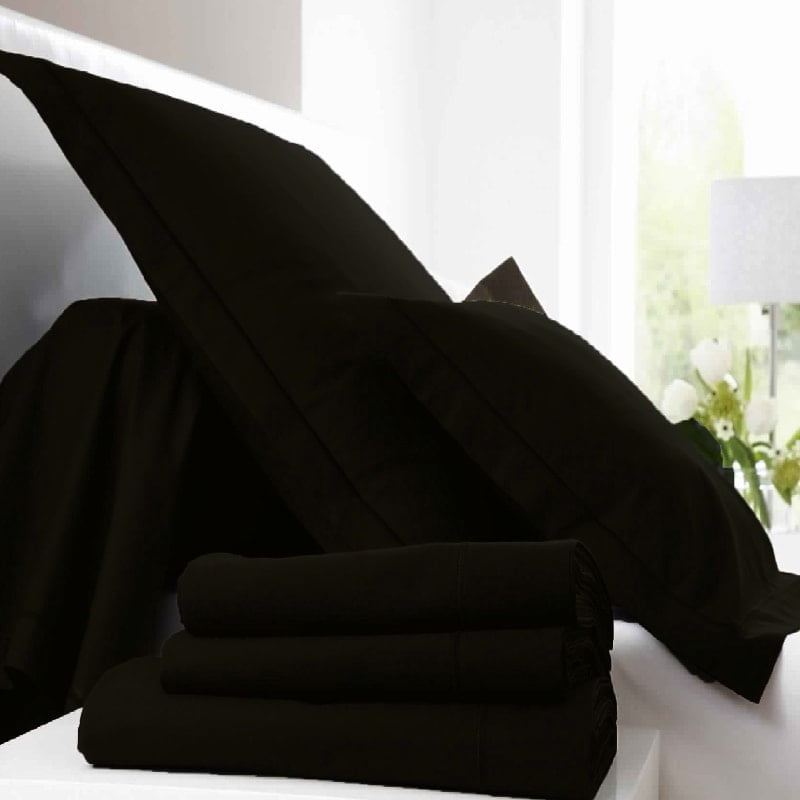 parure-linge-de-lit-NOIR-allo-promo-coton-uni-tunisie-pieces-min-2-1.jpg Parure de lit 4 pièces en coton - Noir – Image 1