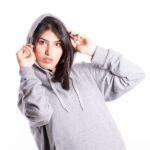 Sweat à Capuche pour femme Gris Collection Automne/Hiver 2021.