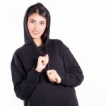 Sweat à Capuche pour femme Noir Collection Automne/Hiver 2021.
