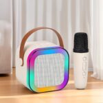 Machine de karaoké  portable avec un micro