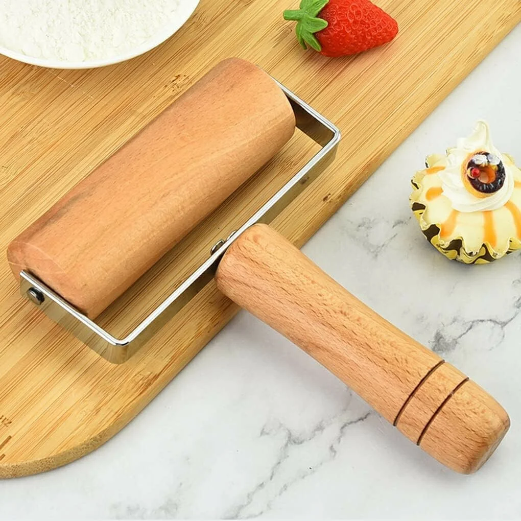 rouleau-pate-gateaux-biscuit-bois-cuisine-outil-de-cuisson-shopico tunisie-3 Rouleau à pâte en bois – Image 1